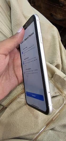 iphone 11 64 gb pta approved 1