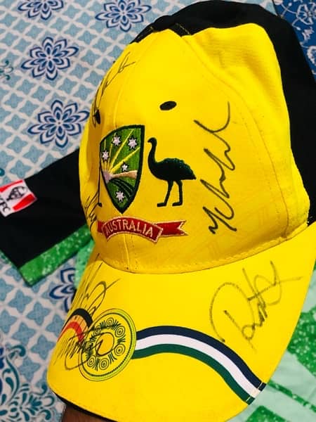 Australia cap Melbourne Stars Shirt With Australian Players Signature 9