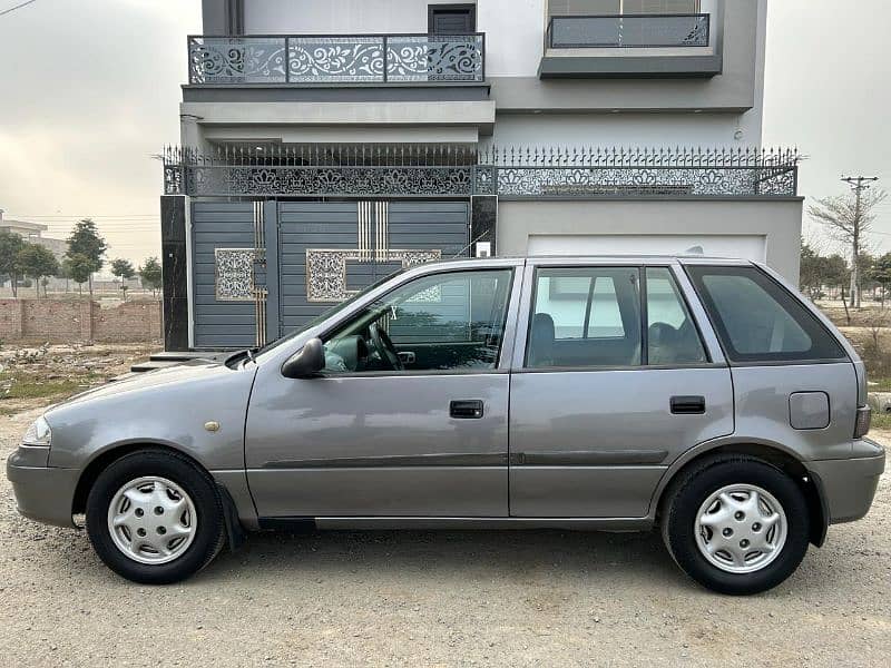 Suzuki Cultus VXR 2014 10