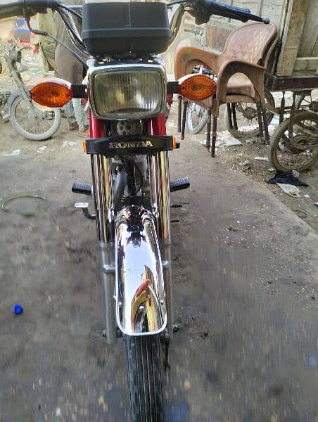 Honda cg 125 Karachi number excellent and original condition 2