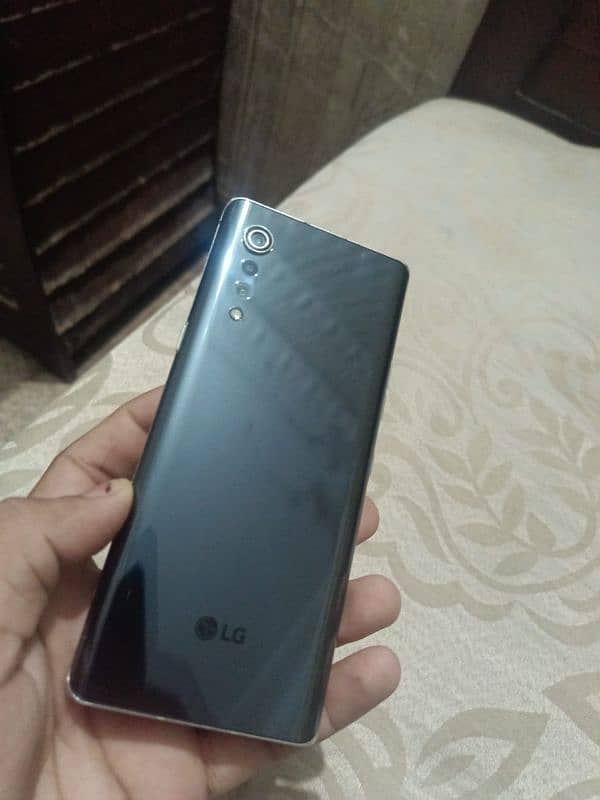 lg velvet 5g or Infinix zero x pro 1