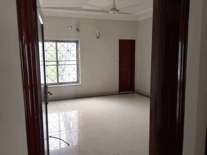 20 MARLA DOUBLE STORY HOUSE AVAILBLE FOR RENT FOR SOFTWARE OFFICE USED 19