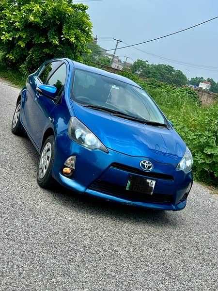 Toyota Aqua 2012 0