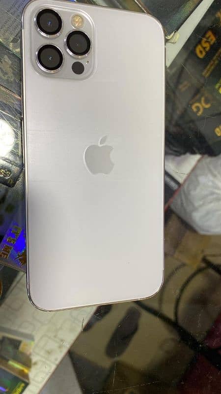 iPhone 12 pro 128 gb golden 1