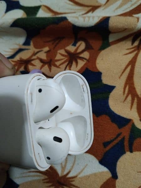 Apple airpods 2 2