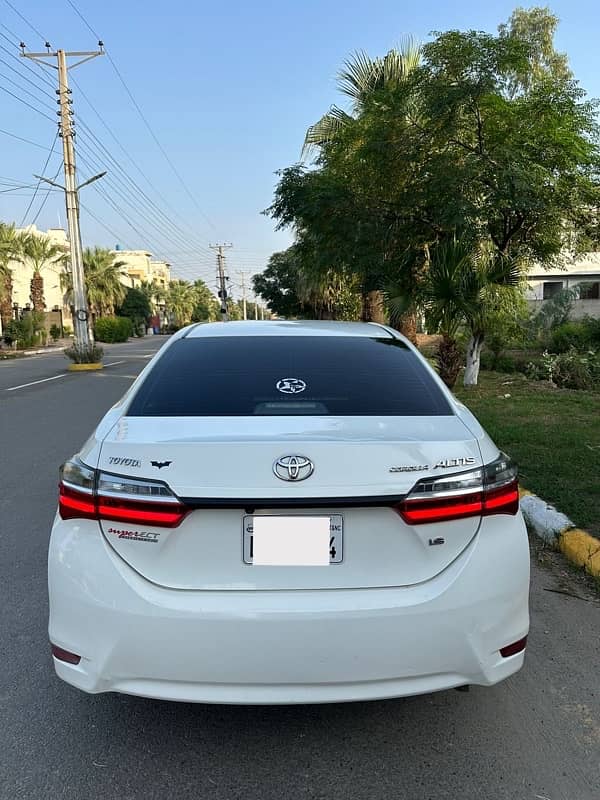 Toyota Corolla Altis 2018 6