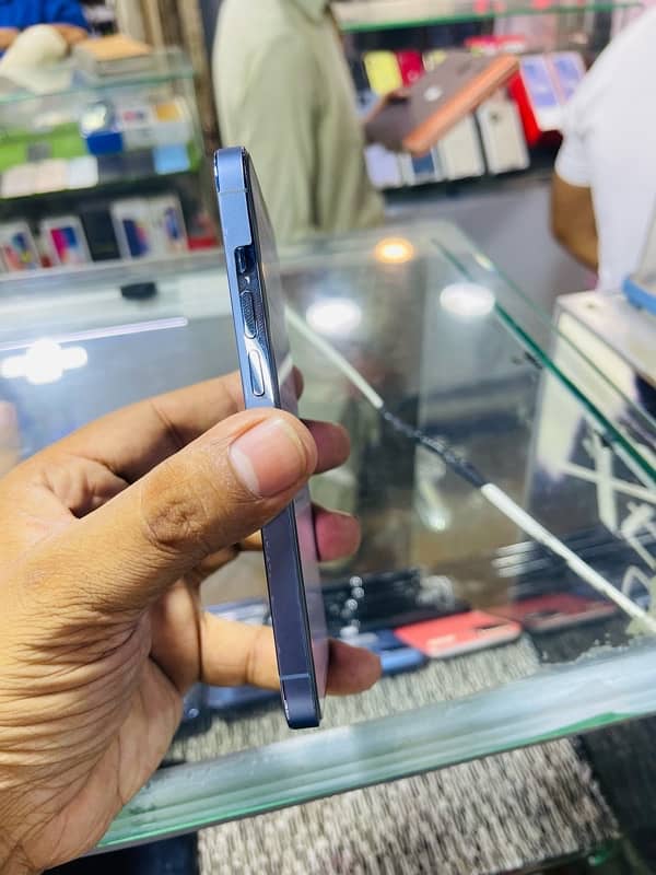 I phone 13 pro PTA approved 8