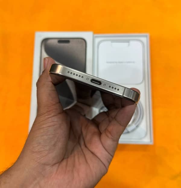 iphone 15 pro max 256gb 4