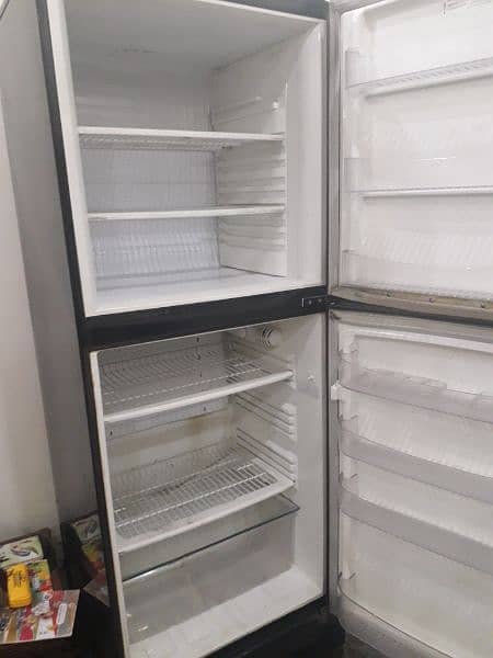 fridge new condition pel 5