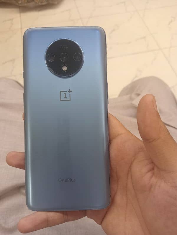 OnePlus 7T 1