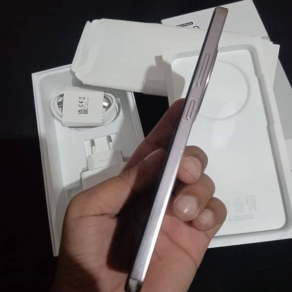 OPPO Reno 12 F 8/256 3