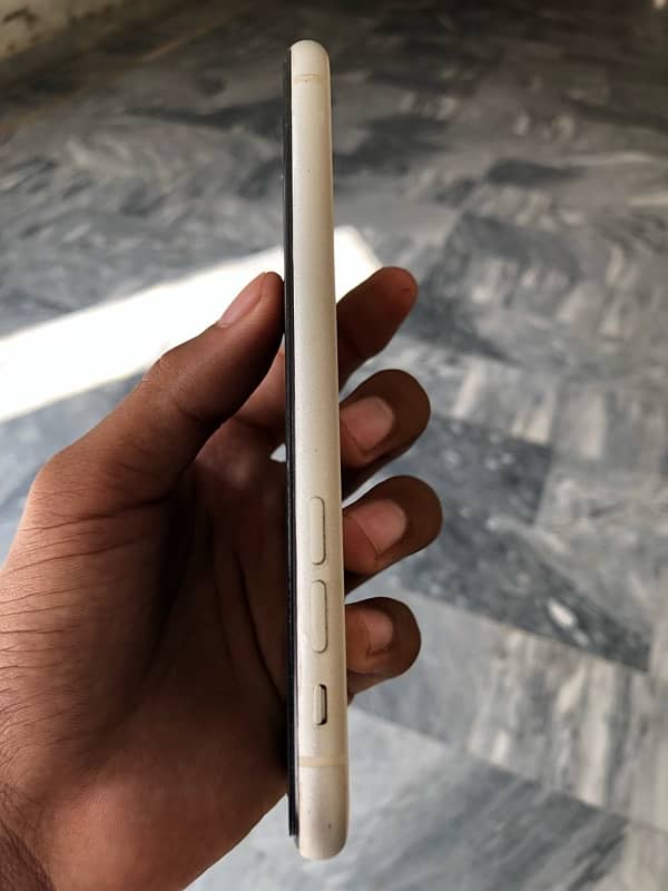 iPhone 11 non pta 1