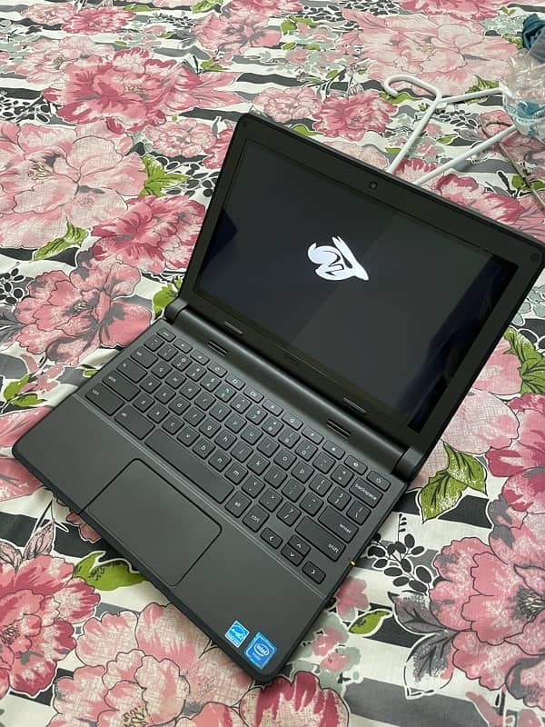 DELL chrome book 1