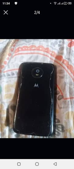 moto E4 0