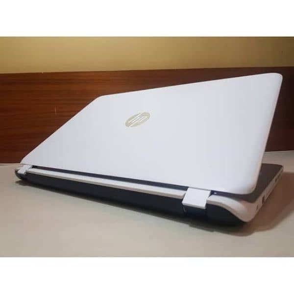 HP Pavilion 15-p030ne (White) - Intel Core i3-4030U 15.6" HD 4GB 500GB 0