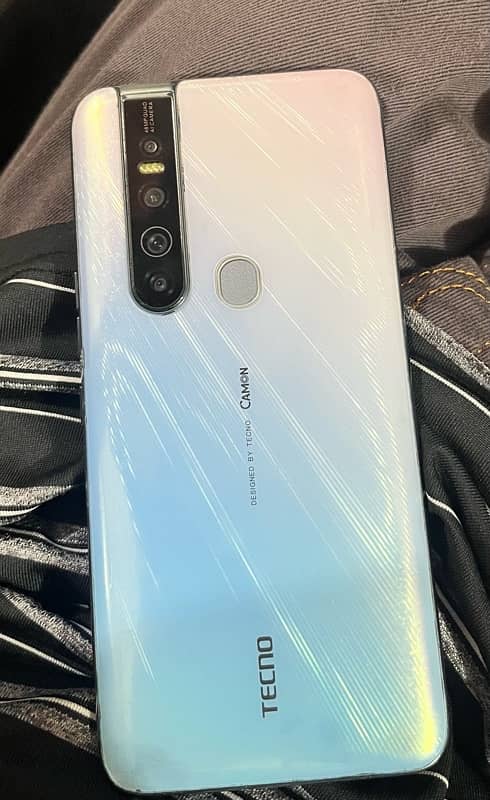 Tecno Camon 15 pro 1