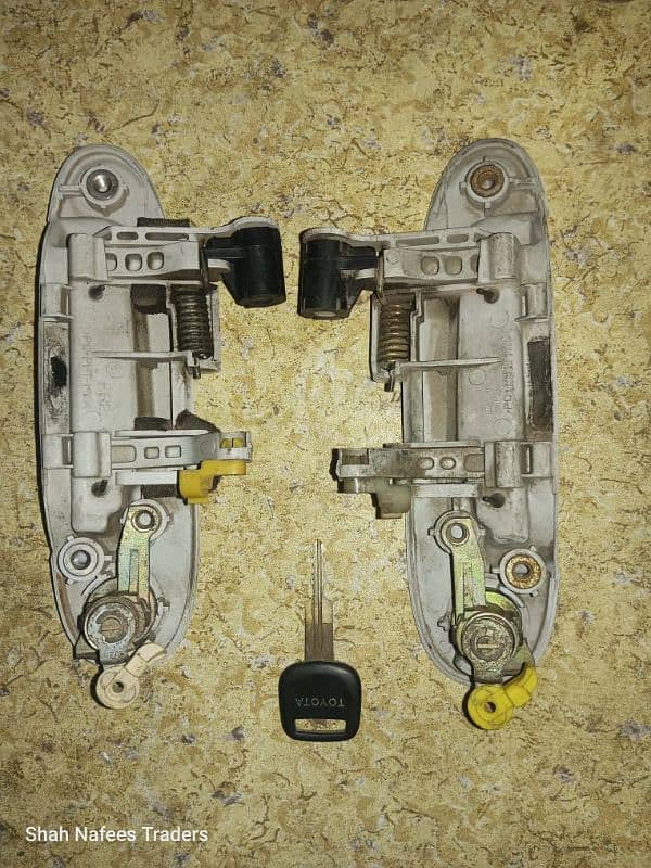 Toyota Vitz 1999-2004 Door Locks - Toyota Platz 1999-2004 Door Locks 18