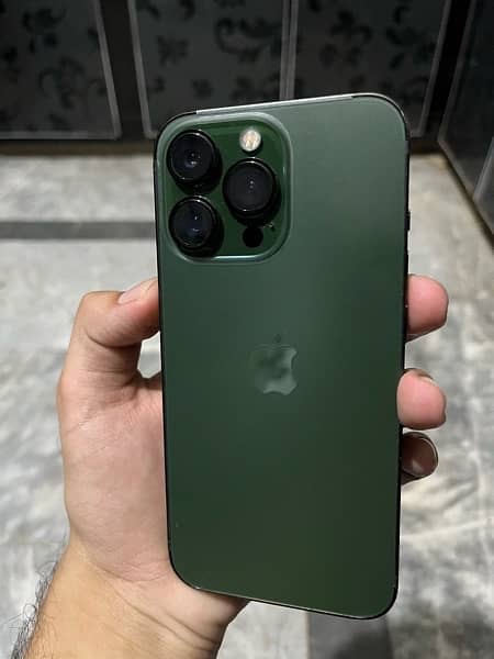 Apple iPhone 13 pro 1