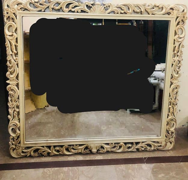 Elegant Wooden console and Mirror for Sale 3