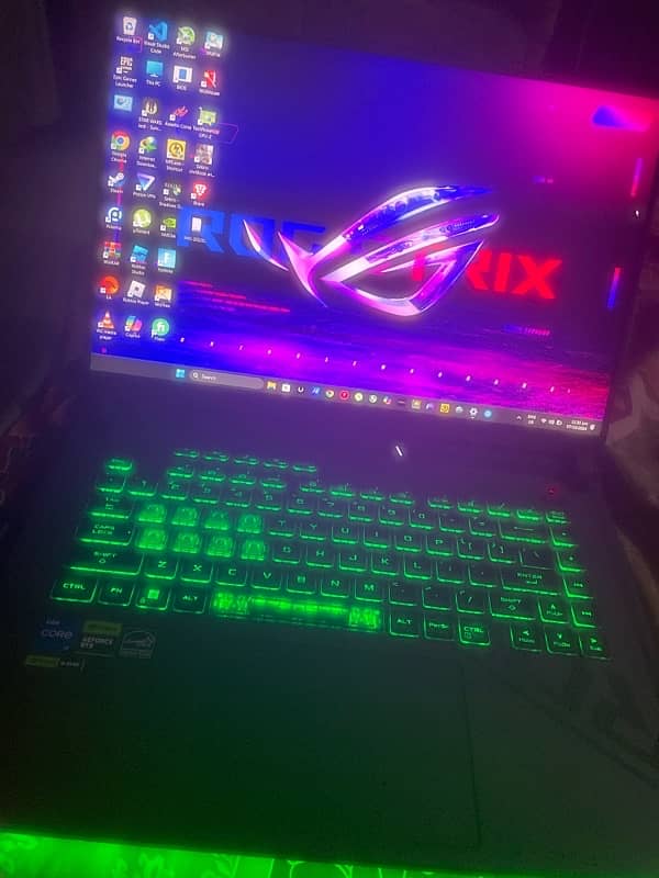 ASUS ROG strix g16 2023 0