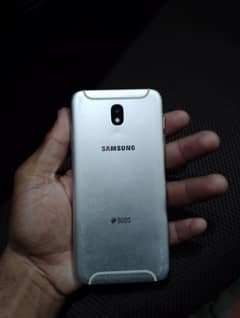 Samsung Galaxy J7 pro