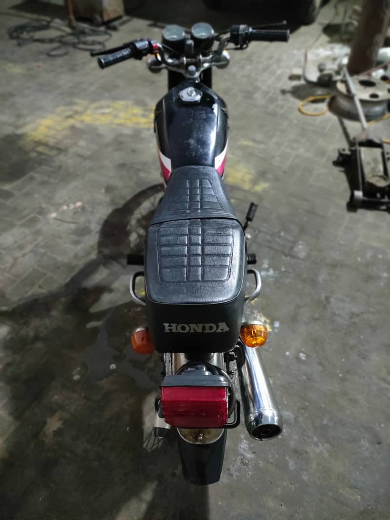 Honda CG 125 2001 7