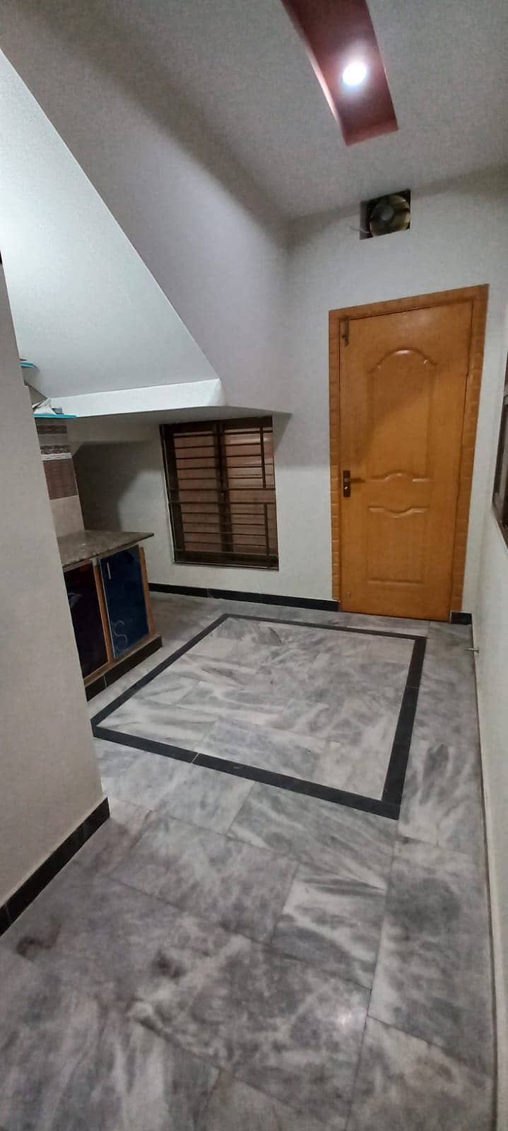 40x80 Lower Portion Available For Rent In Faisal Town F-18 Islamabad 4