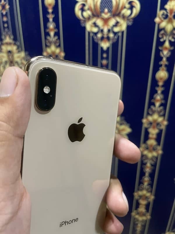 iphone xs new condition 2