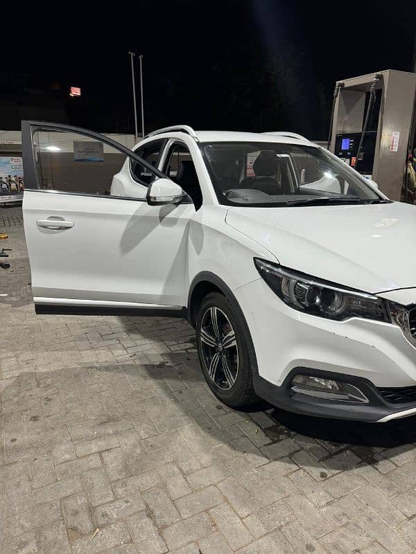 MG ZS 2022 0