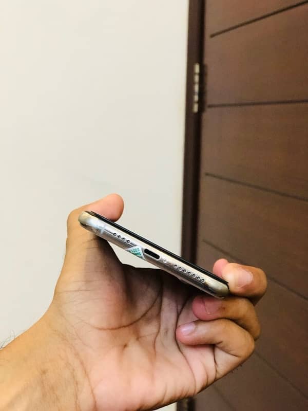 iphone Xs max JV for sale in low price. battery health 85% 3