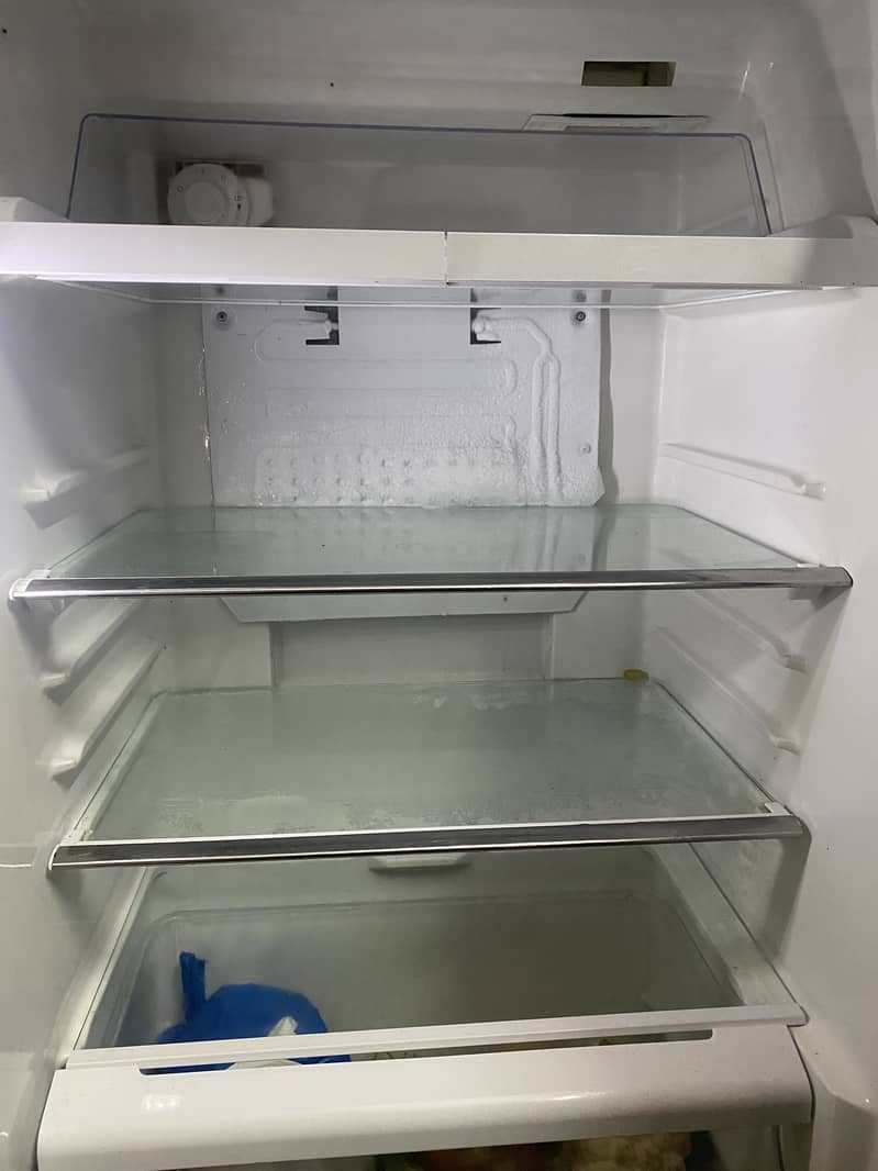 Toshiba refrigerator 4