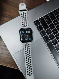 Apple Watch Series 6 Nike Edition 44 MM 0