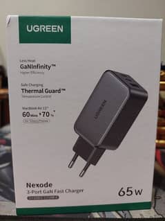 UGREEN 65W 3 Port GaN Fast Charger