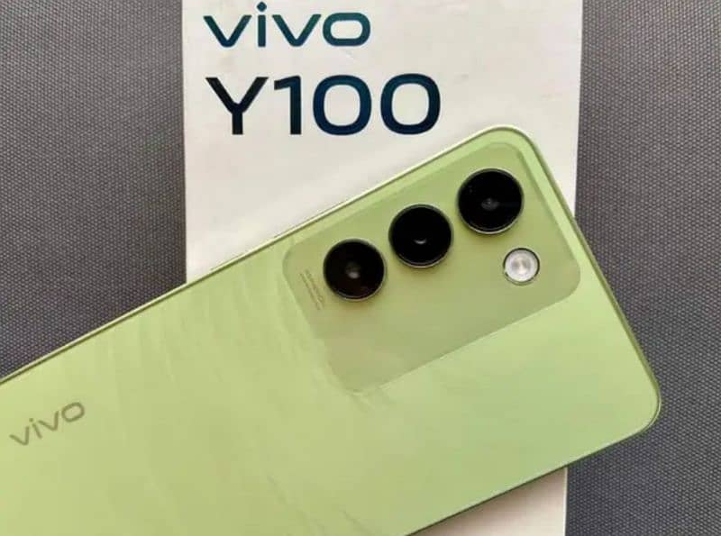 Vivo Y100 8÷8GB Ram 256GB Storage Lush Condition 10/10 4