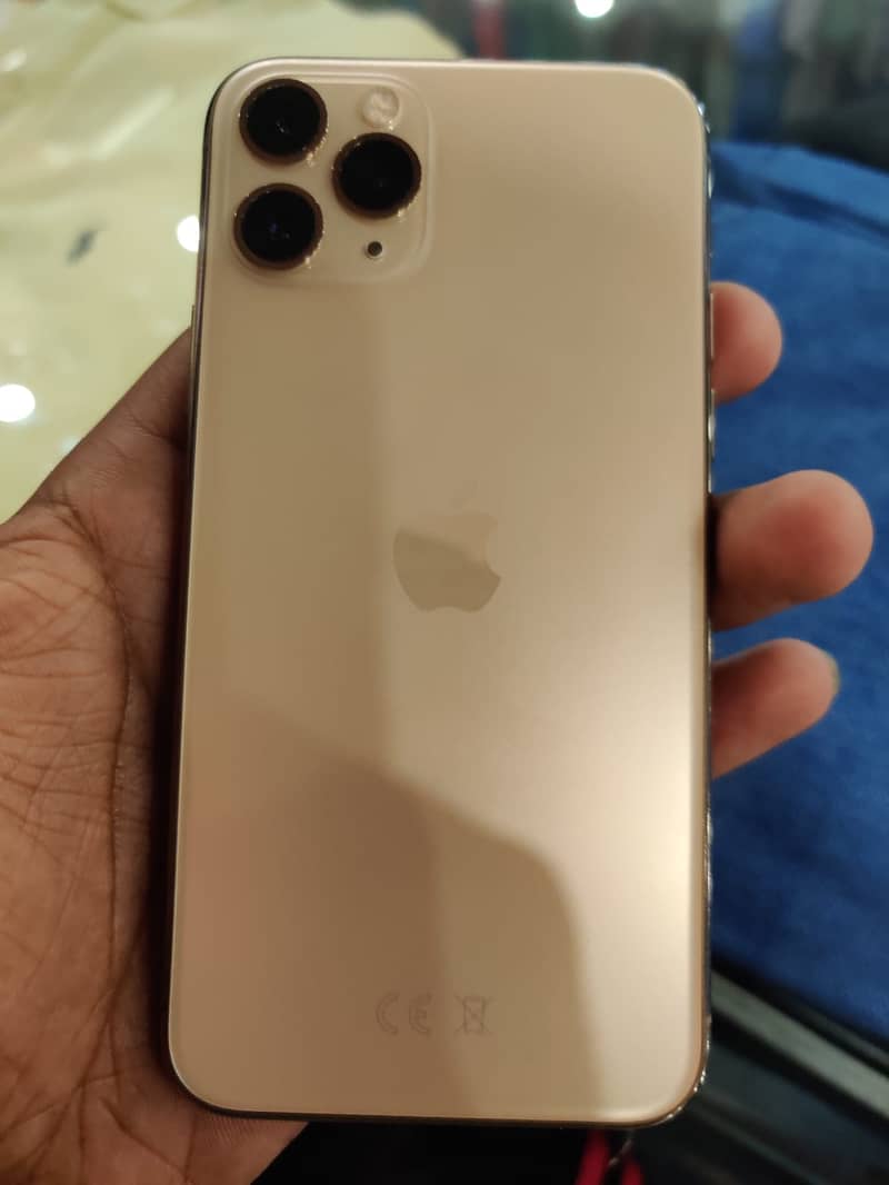 iPhone 11 pro 4