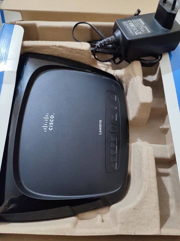 Linksys Wireless-G ADSL2+ Modem Router for Sale – Great Condition! 2