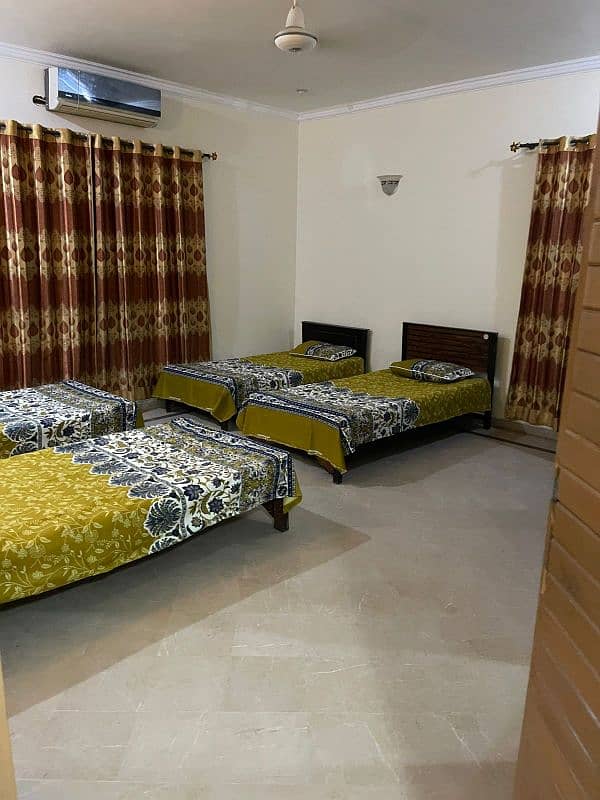 Luxury Boys Hostel E - 11 Isamabad 2