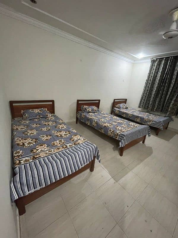 Luxury Boys Hostel E - 11 Isamabad 5