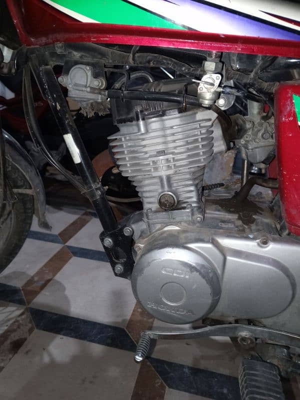 Honda 125 all ok ha urgent sale pasy chaiyia 2