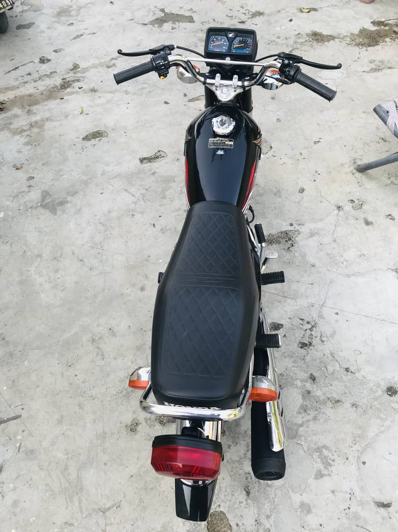 Honda CG 125 2024 1