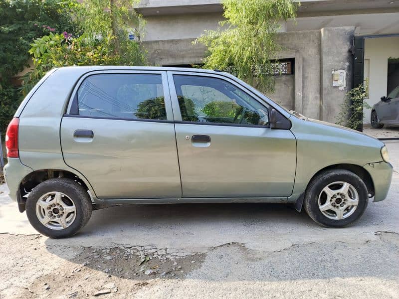 Suzuki Alto 2012 1