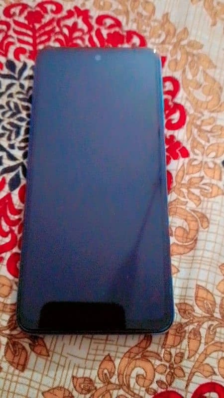 Assalamualaikum I'm selling my phone TECNO SPARK 20 for complete box 4