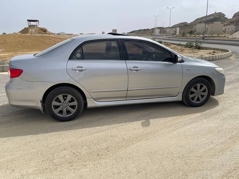 Toyota Corolla Altis 2013 3