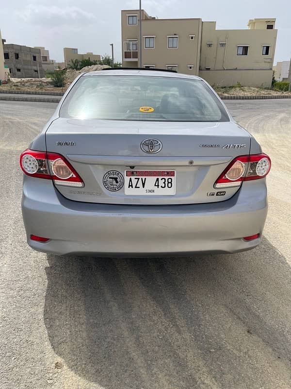 Toyota Corolla Altis 2013 4