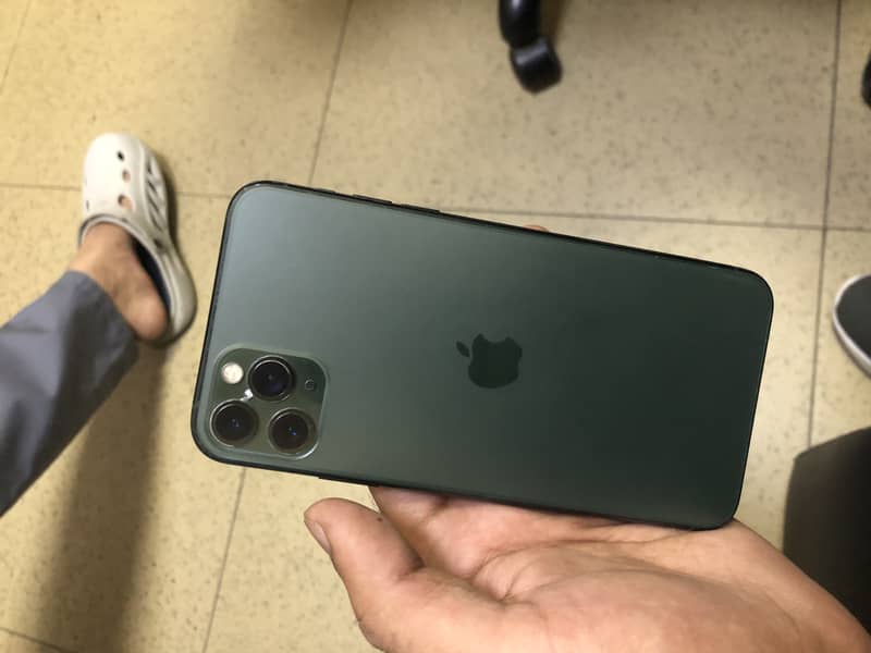 Iphone 11 pro max PTA HK 2