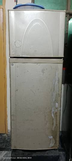 Dawlance refrigerator urgent for sall 03364749582