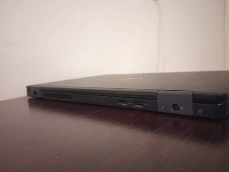 Dell Core i5 7th Generation LATITUDE 5580 3