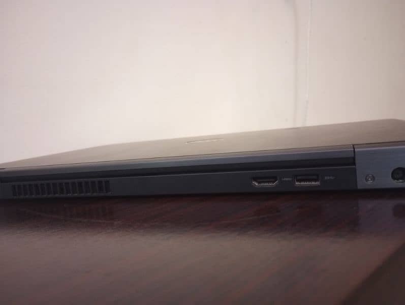 Dell Core i5 7th Generation LATITUDE 5580 with Finger Print Sensor 3