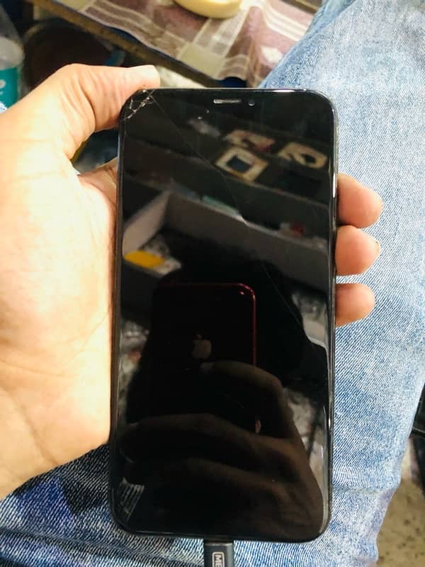 Iphone X         exchnge possible 4