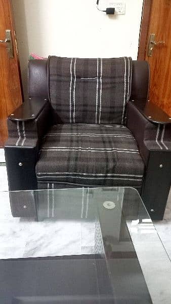 5 seater sofa set with table 1